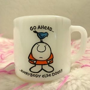 Vintage Ziggy federal milk glass 1977 H01